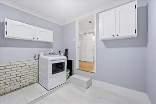 6309 32nd St, Groves, TX 77619 - Photo 29