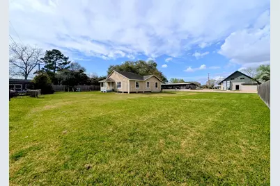 2506 Heights Street, Liberty, TX 77575 - Photo 23