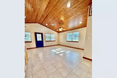 143 W Airway, Livingston, TX 77351 - Photo 25