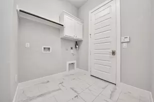 13202 James Terrace Ln, Houston, TX 77059 - Photo 17