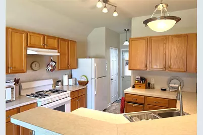 396 Newcom Lane, Sealy, TX 77474 - Photo 13