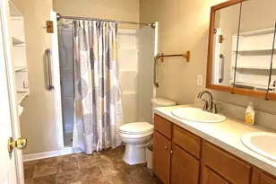 396 Newcom Ln, Sealy, TX 77474 - Photo 15