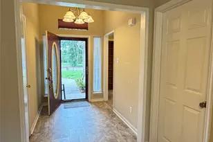 396 Newcom Ln, Sealy, TX 77474 - Photo 5