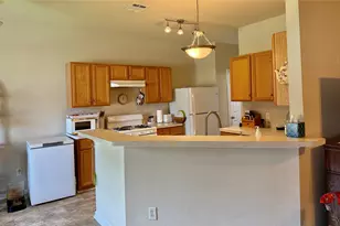 396 Newcom Ln, Sealy, TX 77474 - Photo 11