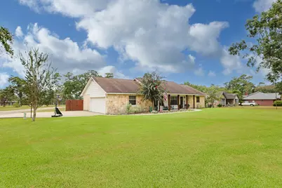 1207 Gail Drive, Pinehurst, TX 77362 - Photo 5