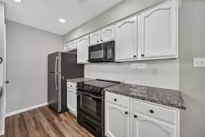5427 Timpani Drive, Friendswood, TX 77546 - Photo 9