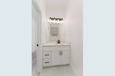 725 E 37th Street, Houston, TX 77022 - Photo 7