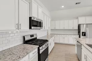 19102 Brazos Bend Park Dr, Cypress, TX 77433 - Photo 7