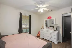 119 Basswood St, Lake Jackson, TX 77566 - Photo 19