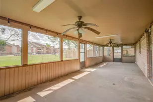 119 Basswood St, Lake Jackson, TX 77566 - Photo 29