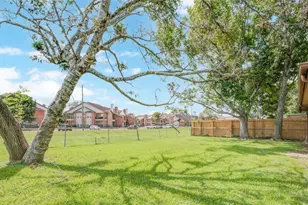 119 Basswood St, Lake Jackson, TX 77566 - Photo 35