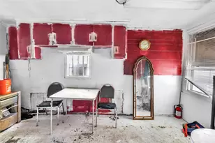 1202 Mary Moody Northen Blvd, Galveston, TX 77551 - Photo 17