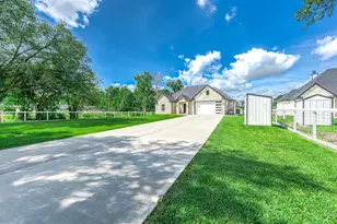 8032 Short Rd Rd, Needville, TX 77461 - Photo 5