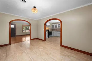 940 Hardeman St, Sealy, TX 77474 - Photo 9