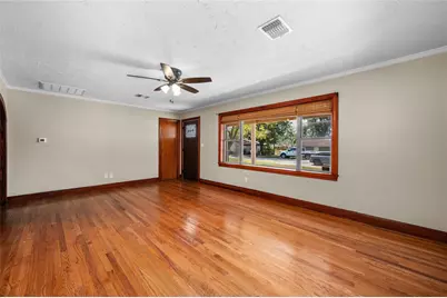 940 Hardeman Street, Sealy, TX 77474 - Photo 7