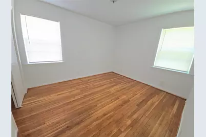 8610 Greiner Drive, Houston, TX 77080 - Photo 9