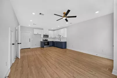 4357 Elmwood Street #D, Houston, TX 77051 - Photo 7