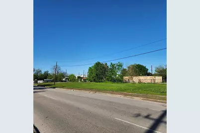 2400 Lockwood Drive, Houston, TX 77020 - Photo 7