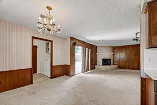 8218 Hazen St, Houston, TX 77036 - Photo 13