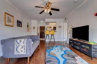 4515 Briar Hollow Place #215, Houston, TX 77027 - Photo 5