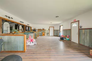 18396 Hwy 105, Cleveland, TX 77328 - Photo 9