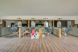 18396 Hwy 105, Cleveland, TX 77328 - Photo 7