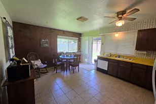 13719 Larkway Dr, Sugar Land, TX 77498 - Photo 11