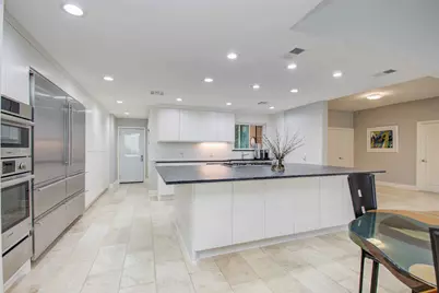 2 Woodstone Street, Houston, TX 77024 - Photo 9