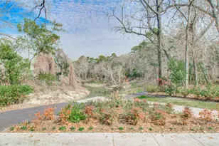 2 Woodstone St, Houston, TX 77024 - Photo 33