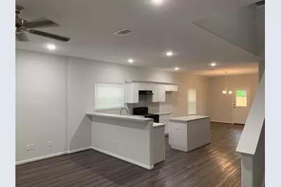 7966 Henson Street #B, Houston, TX 77028 - Photo 3