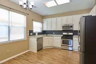 2922 Veva Dr, Pearland, TX 77584 - Photo 9