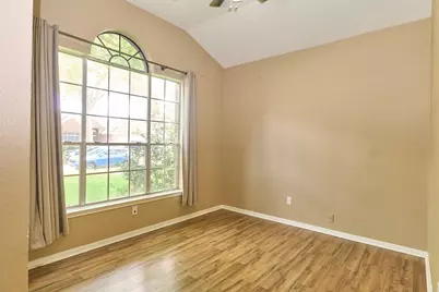 2922 Veva Drive, Pearland, TX 77584 - Photo 11