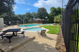 13835 Walnut Hollow Ln, Houston, TX 77082 - Photo 21
