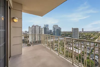 1100 Uptown Park Boulevard #234, Houston, TX 77056 - Photo 29