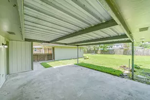 306 Red Bud Ln, Baytown, TX 77520 - Photo 19