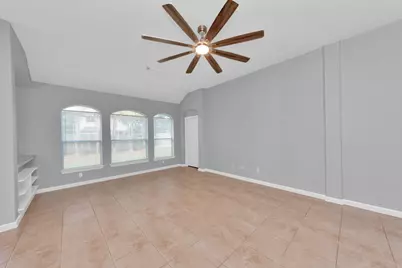 1819 Misty Falls Lane, Richmond, TX 77406 - Photo 7