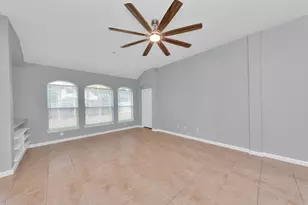 1819 Misty Falls Ln, Richmond, TX 77406 - Photo 7