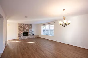 2627 The Highlands Dr, Sugar Land, TX 77478 - Photo 3