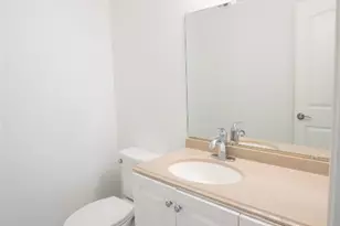 2627 The Highlands Dr, Sugar Land, TX 77478 - Photo 5