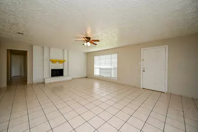 7407 W Fuqua Drive, Houston, TX 77489 - Photo 5