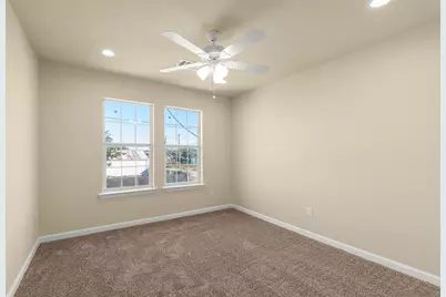 7754 Avenue J, Houston, TX 77012 - Photo 17
