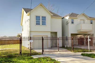 7754 Avenue J, Houston, TX 77012 - Photo 1