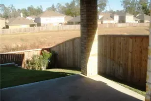 42 Black Swan Ct, The Woodlands, TX 77354 - Photo 5