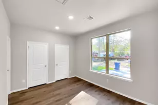 9770 Blackgum Dr, Willis, TX 77318 - Photo 11