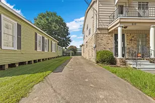 510 E Main St, Humble, TX 77338 - Photo 7
