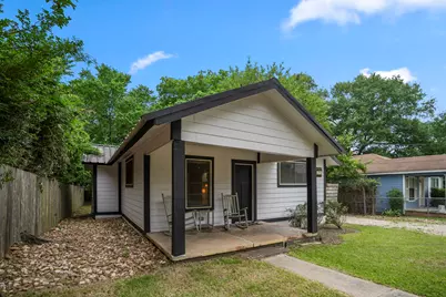 206 Murray Street, Conroe, TX 77301 - Photo 3