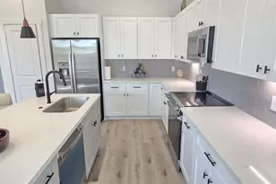 4922 Hoover St, Houston, TX 77092 - Photo 5