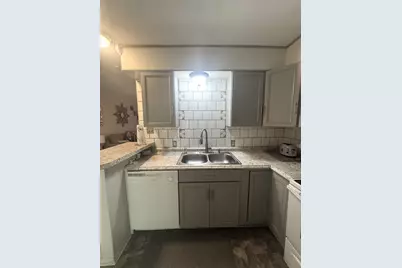 203 Franklin Road, Wharton, TX 77488 - Photo 7