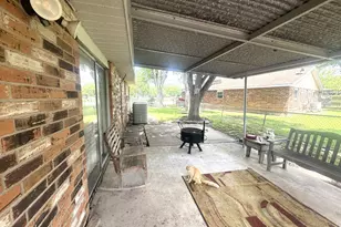 203 Franklin Rd, Wharton, TX 77488 - Photo 21