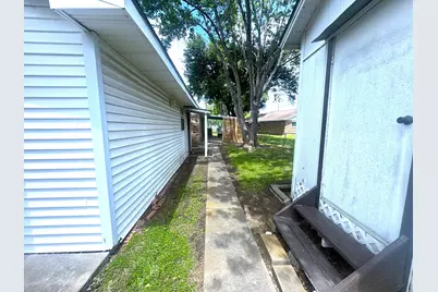 203 Franklin Road, Wharton, TX 77488 - Photo 31